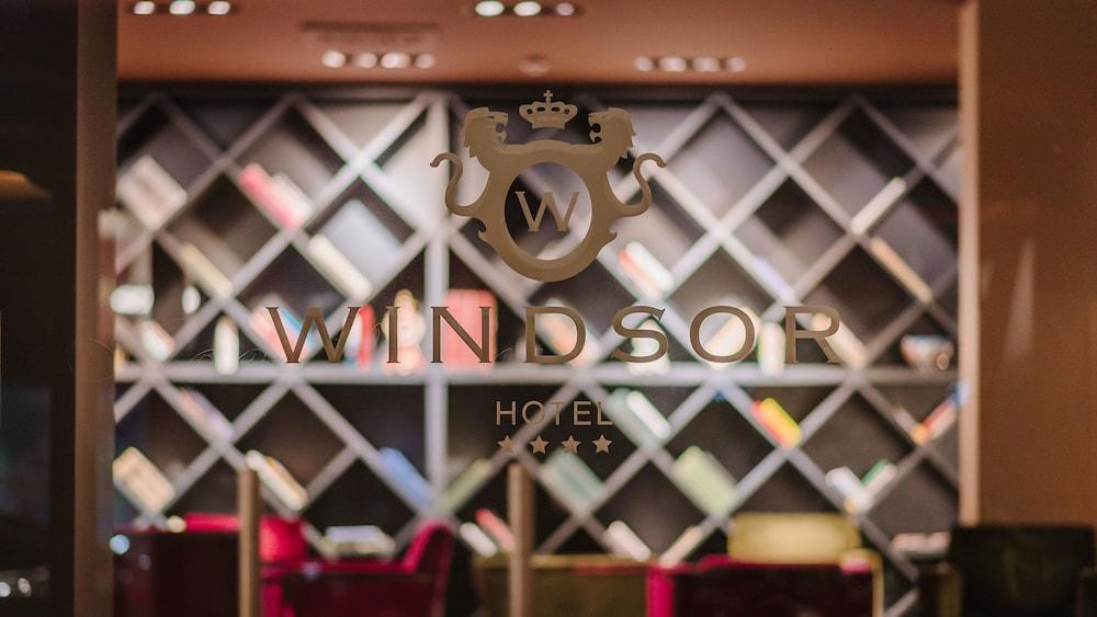 Hotel Windsor Milano - Exterior detail