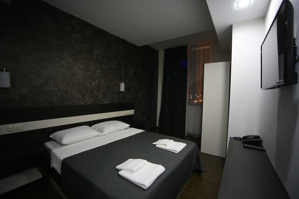West Tower Hotel - Room