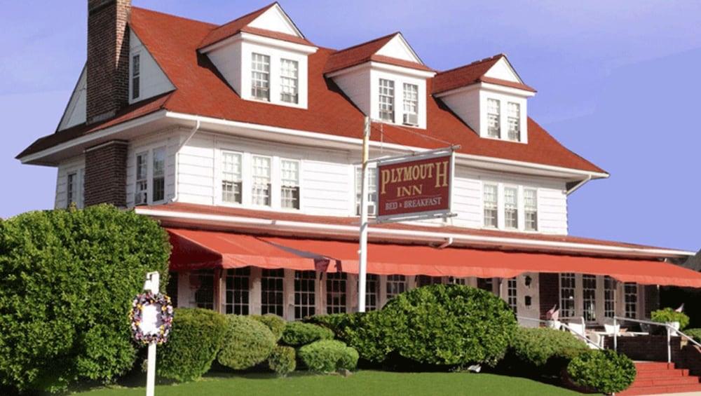 Plymouth Inn - Featured Image