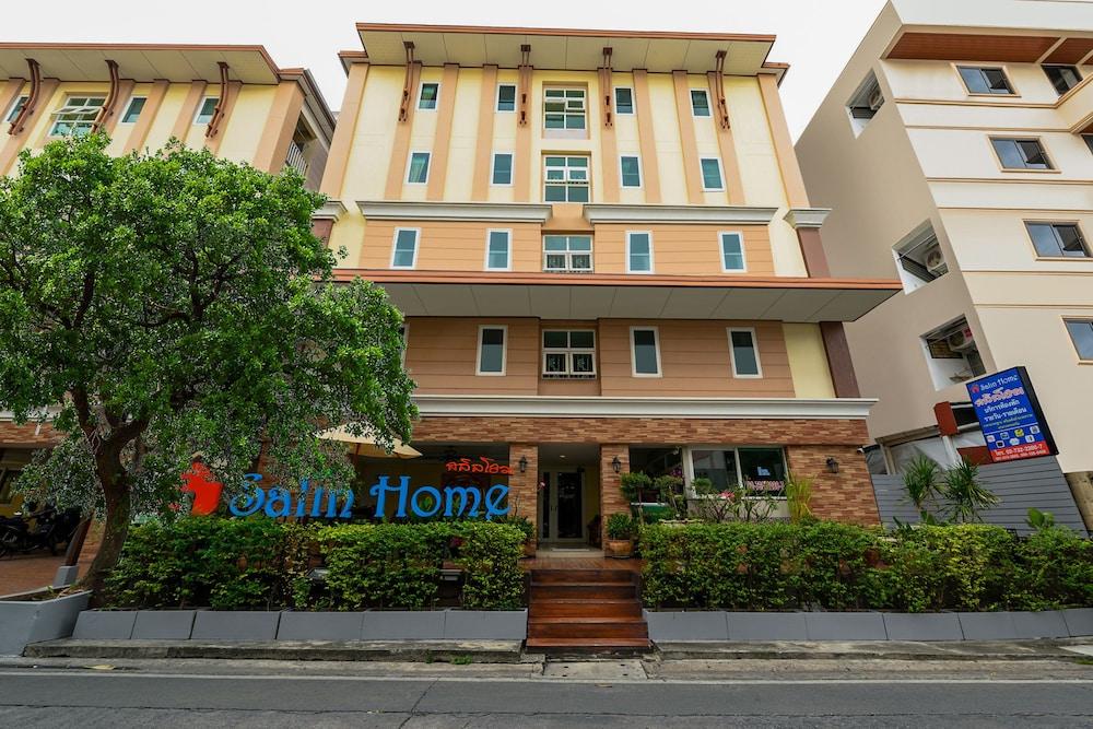 Salin Home Hotel Ramkhamhaeng - Exterior