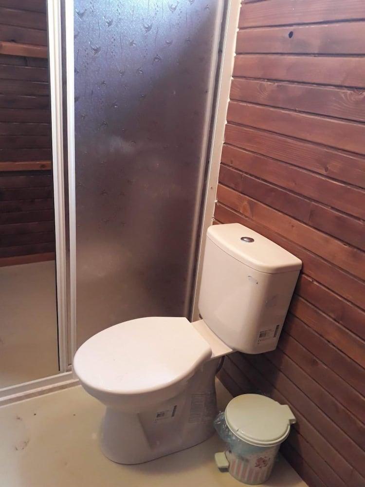 Metis Bungalow - Bathroom
