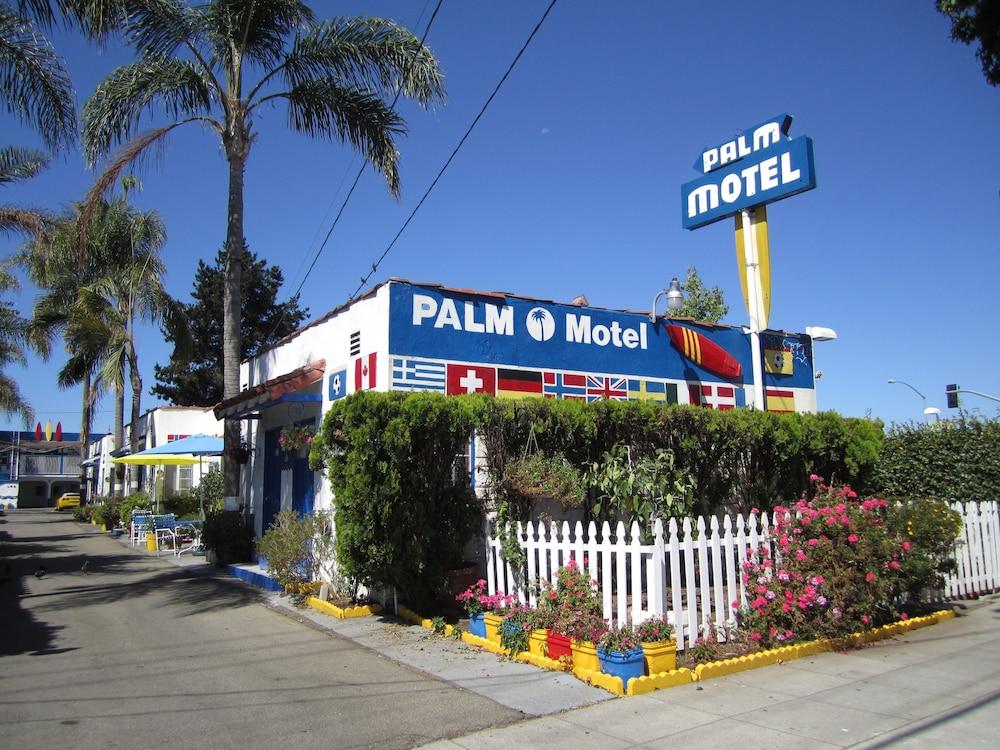 Palm Motel - Featured Image