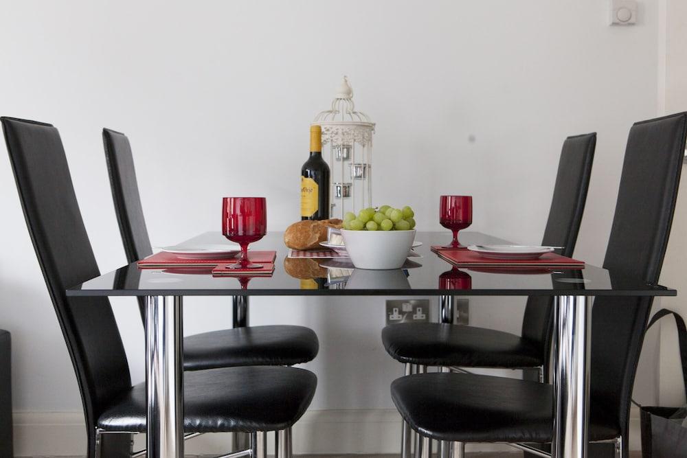 London Bridge Serviced Apartments by MySquare - In-Room Dining