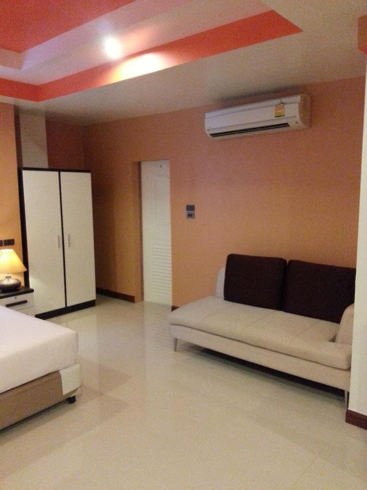 BS Court Boutique Residence - Room