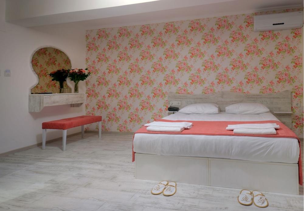 Hotel Abro Sezenler - Room