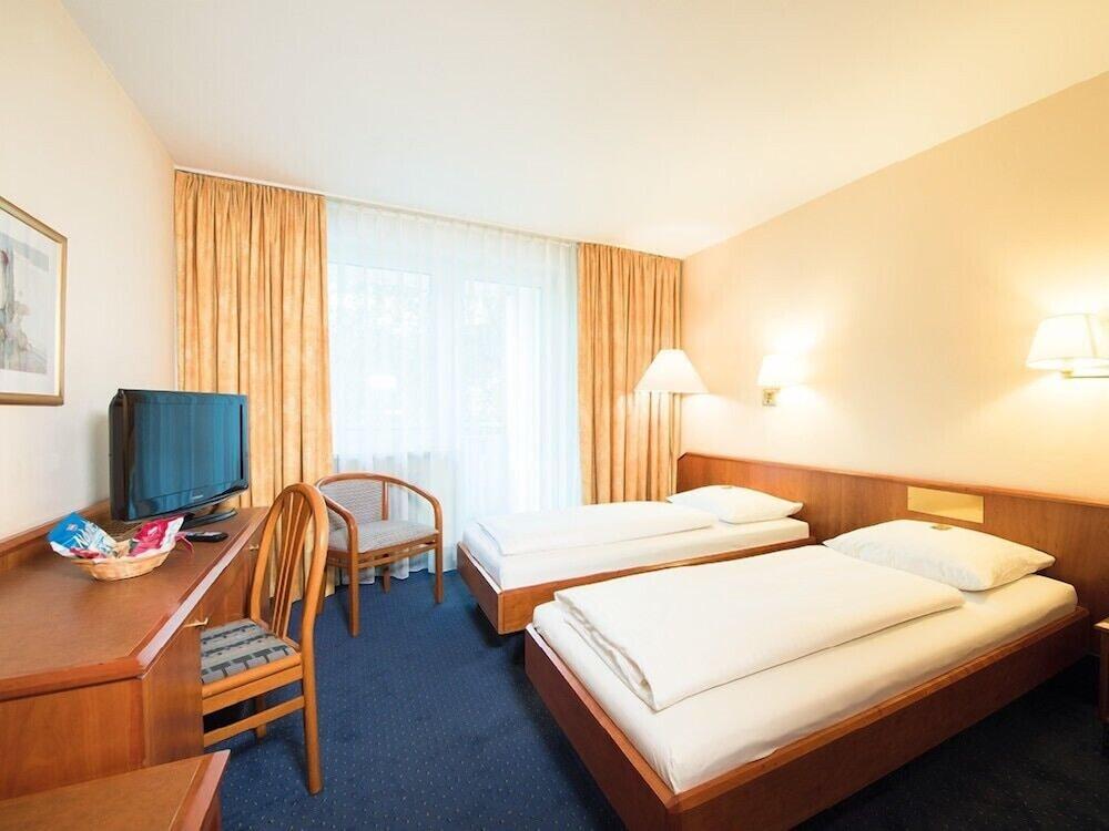 Styles Hotel Unterföhring - Room