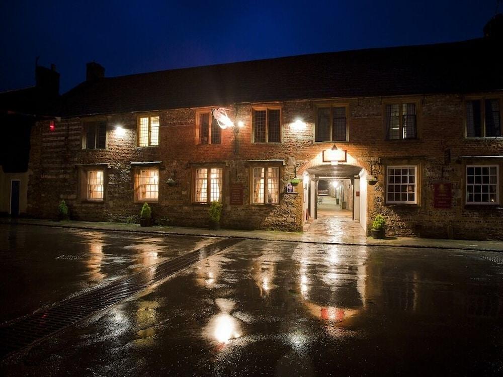 The New Inn - Featured Image