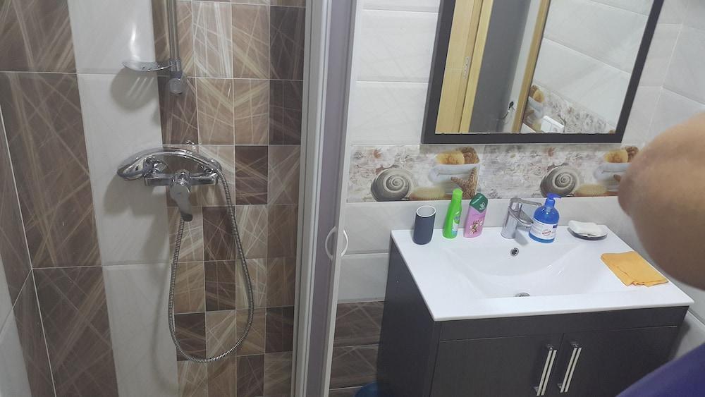 Maarif Apartment - Bathroom