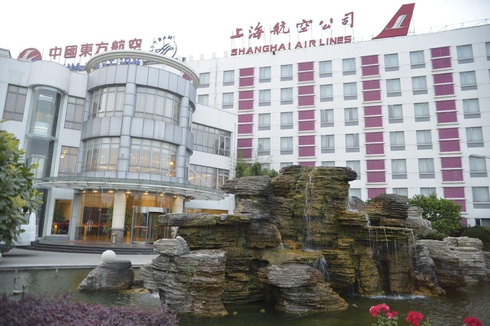 Shanghai Airlines Travel Hotel - Featured Image