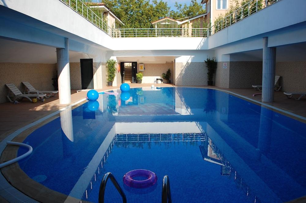 Premium Sapanca Resort - Indoor Pool