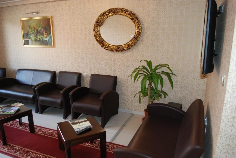 Selimiye - Lobby Sitting Area