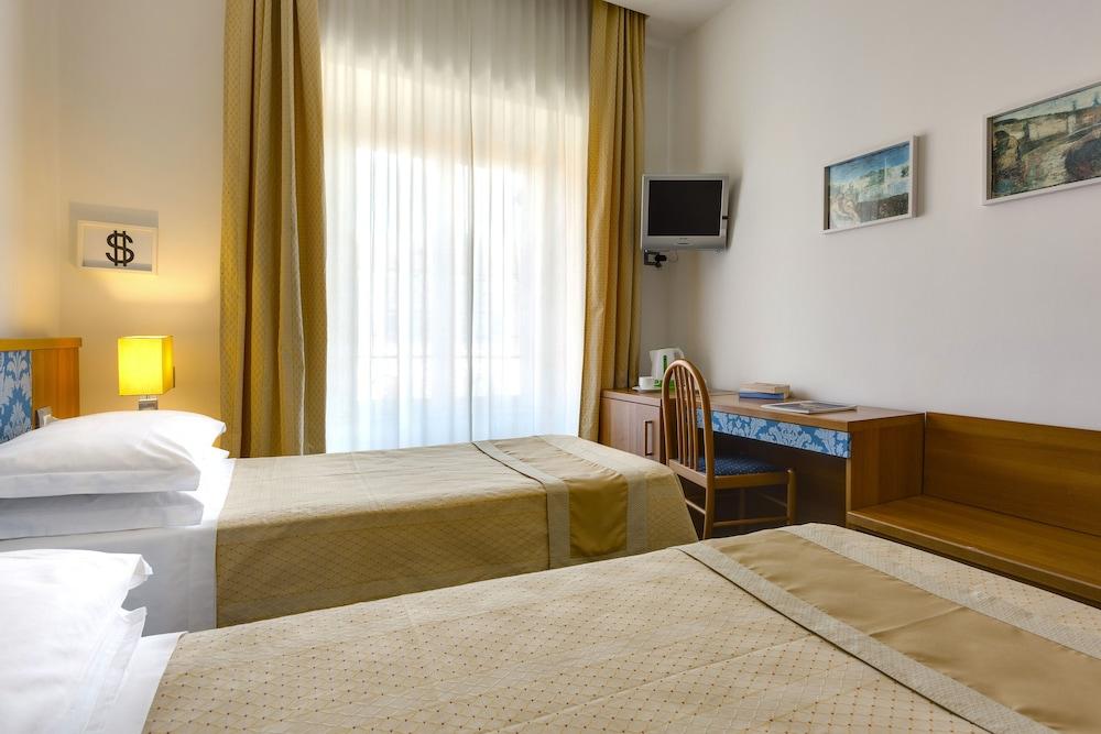 Hotel Marcantonio Rome - Room