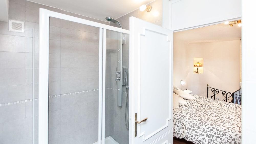 Rental In Rome Orsini Apartment - Bathroom