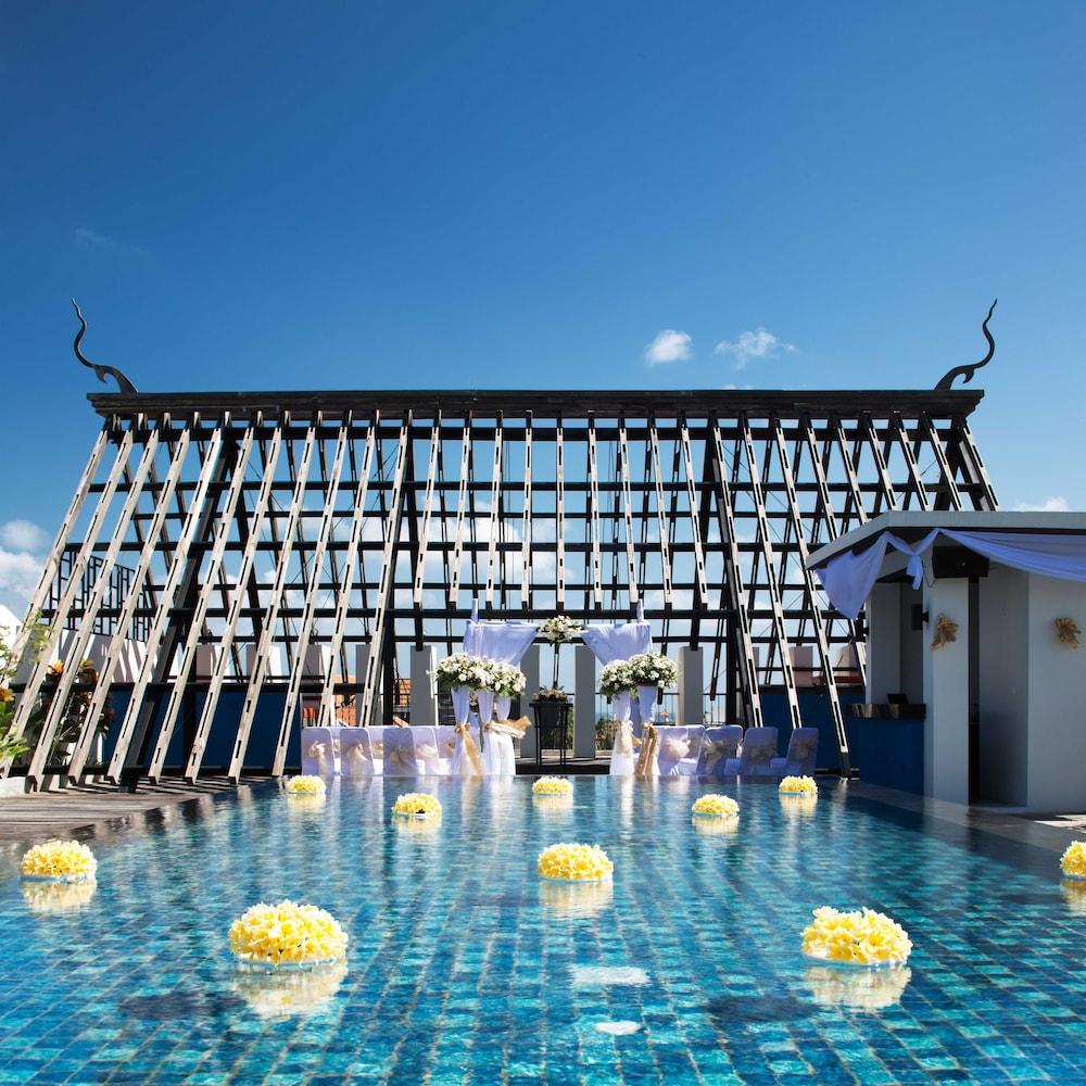 Sun Island Hotel & Spa Legian - Outdoor Pool
