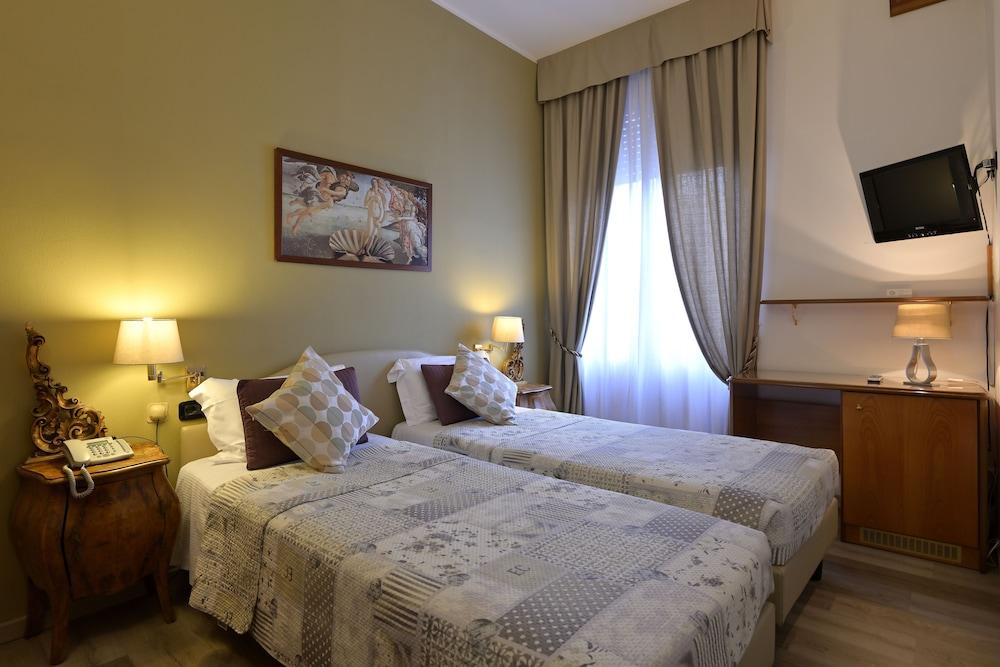 Hotel Bagliori - Room