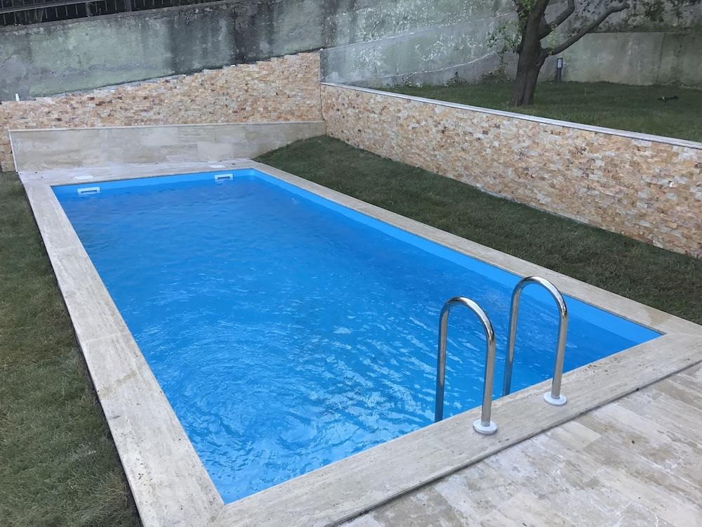 Yaprak Dag Evi - Indoor/Outdoor Pool