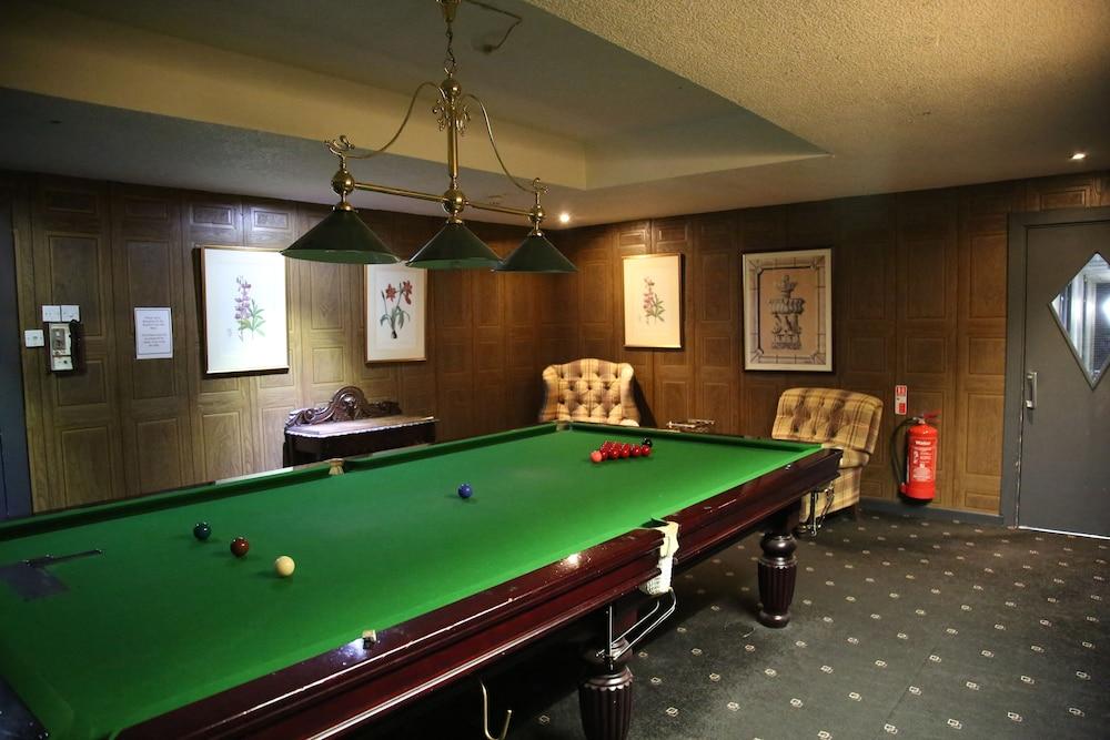 Inn On The Prom Hotel - Billiards