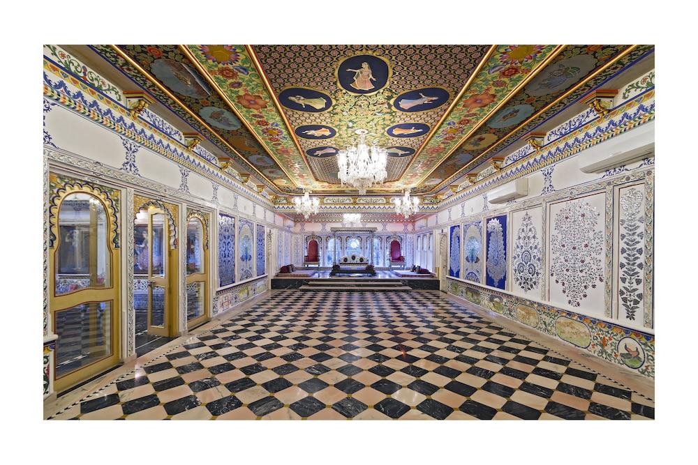 Chunda Palace - Lobby