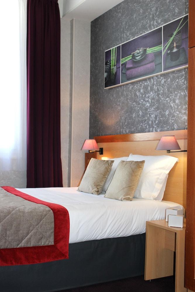 Hotel du Chemin Vert Paris - Room