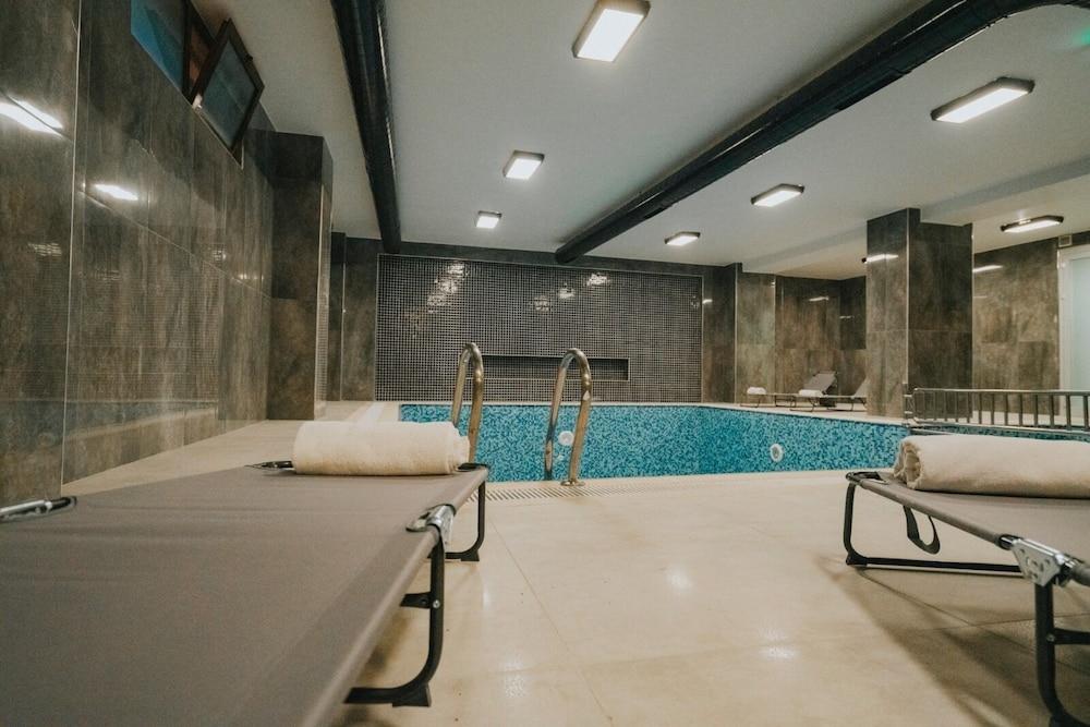 Ener Old Castle Resort Hotel - Indoor Pool