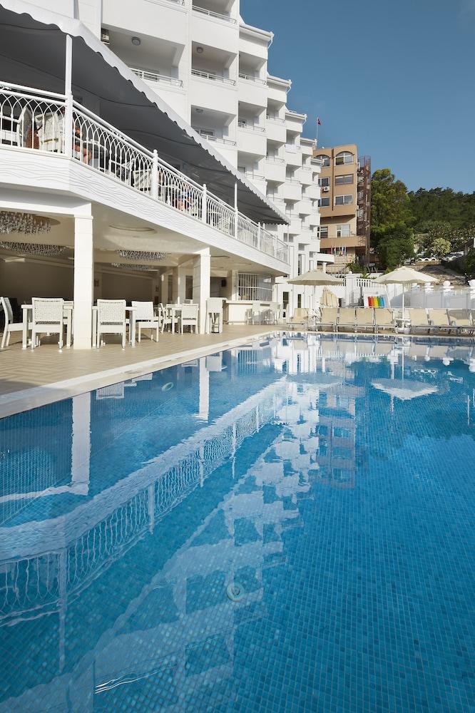 Ideal Piccolo Hotel - All Inclusive - Adults Only - Outdoor Pool