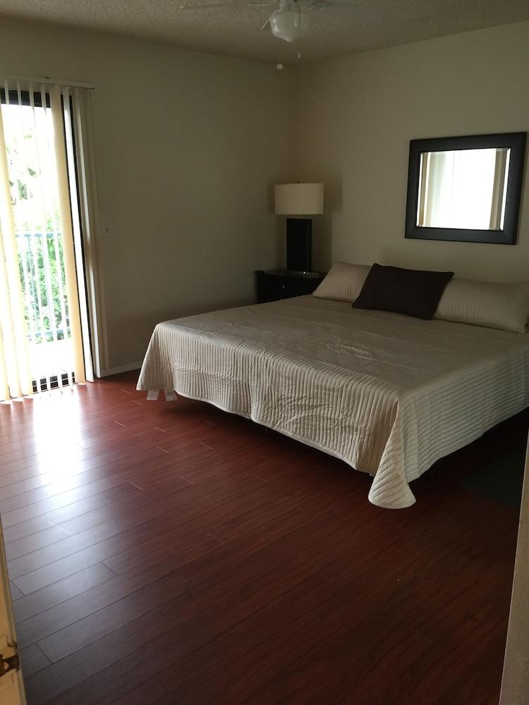 Glendale Apartment Rental by Owner - Room