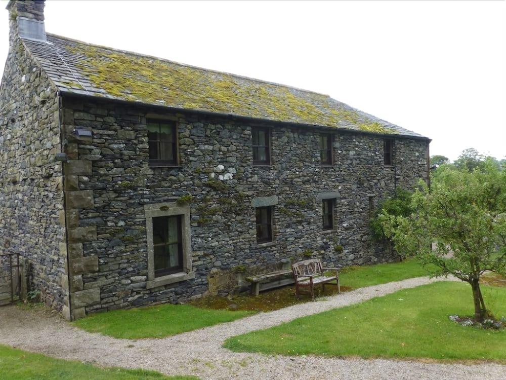 Granary Cottage - Hotel Front