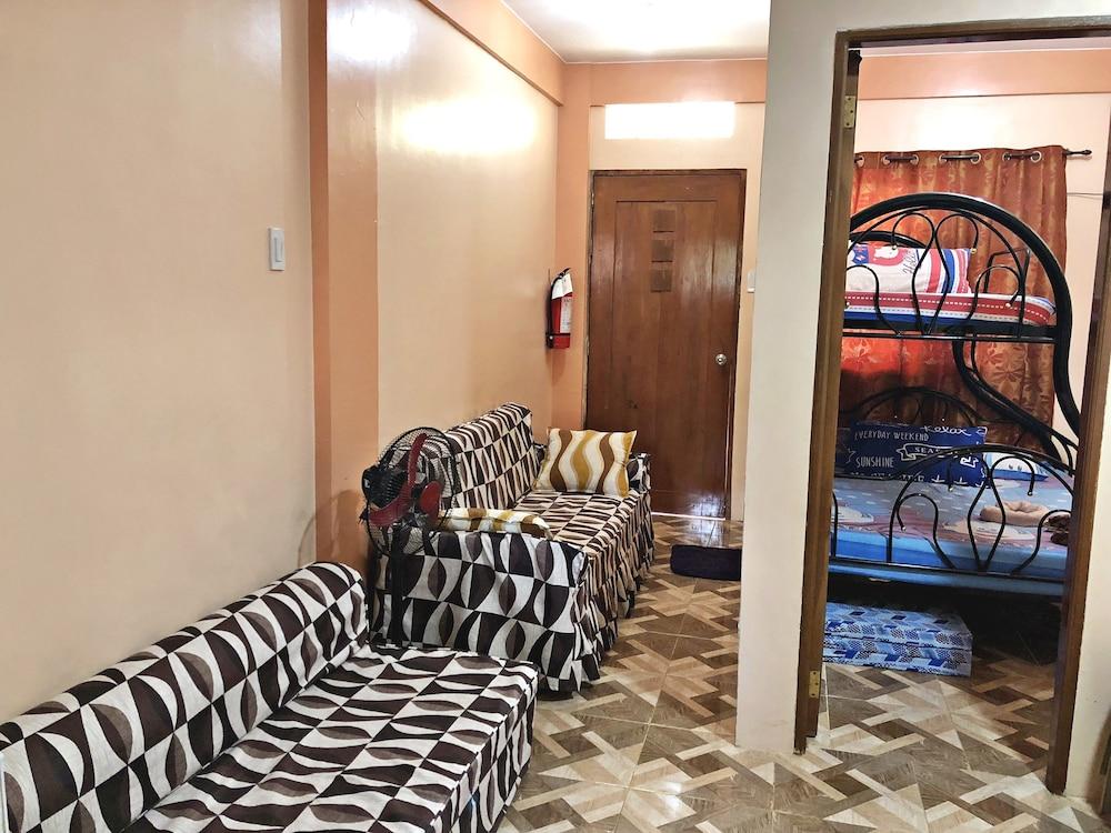 FM Transient House Room For Rent Tagaytay - Room