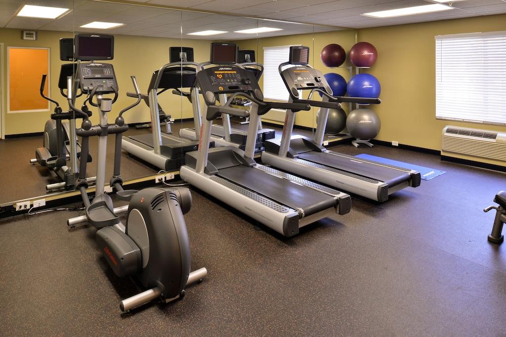 TownePlace Suites by Marriott Ontario Airport - Gym