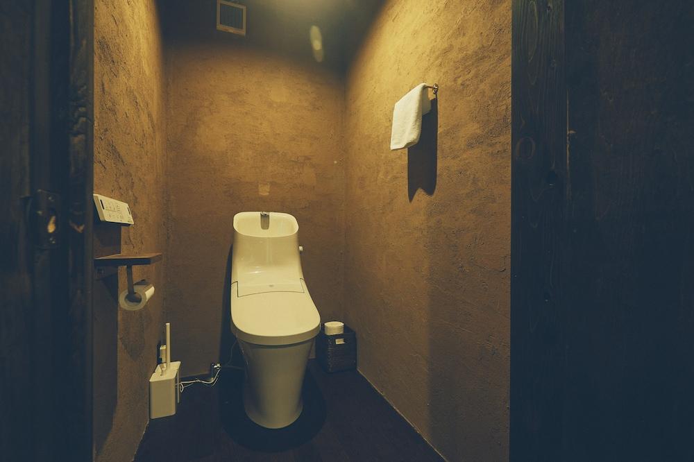 كومينكايادو لوف سانوي - Bathroom