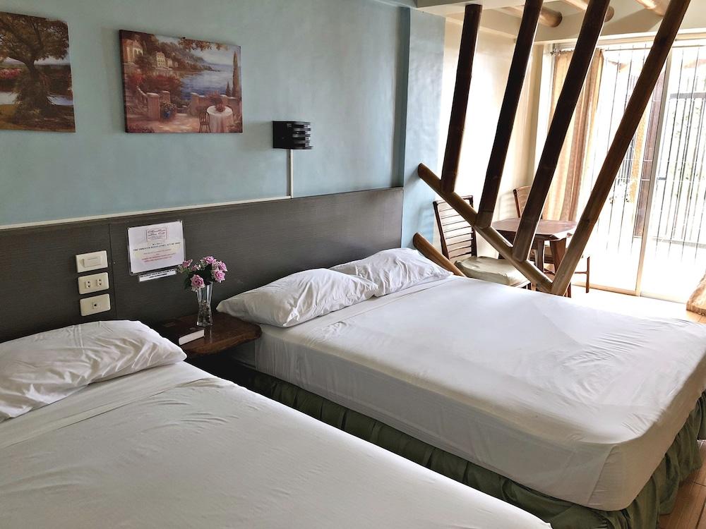 Pura Vida Resort - Room