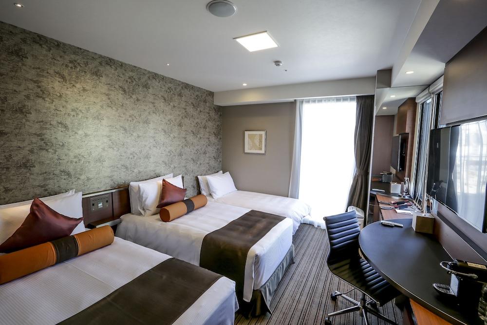 The Strings Hotel Nagoya - Room