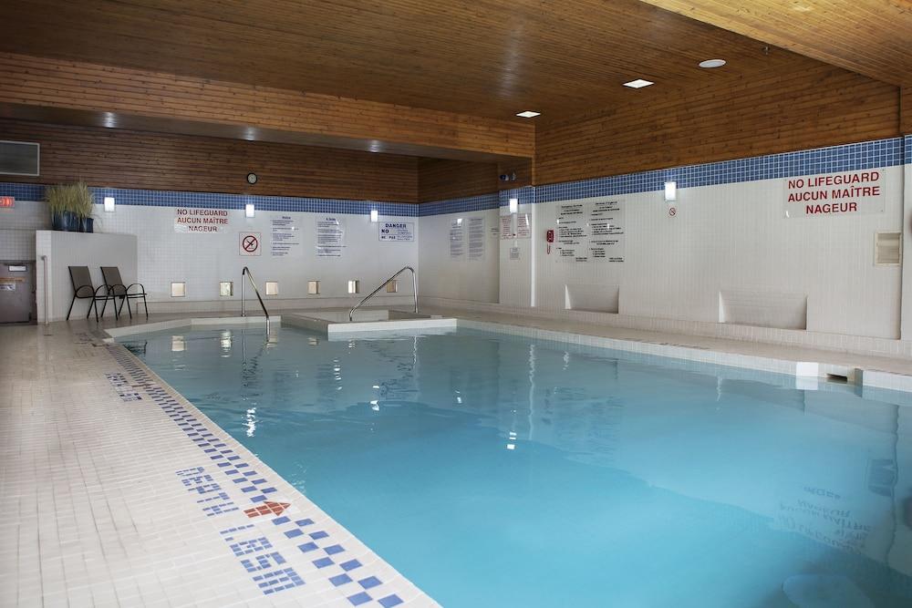 Les Suites Hotel Ottawa - Indoor Pool