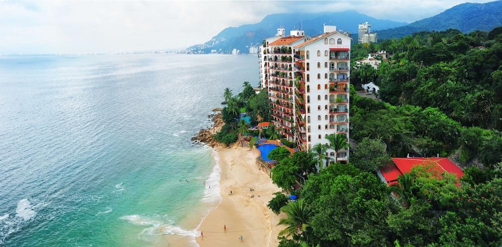 Beach Front Girasol Sur Apartments - Featured Image