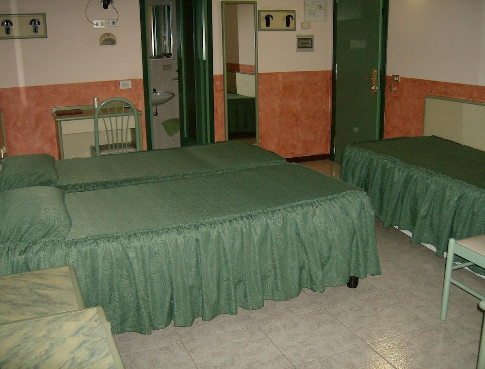 Hotel Mistral - Room