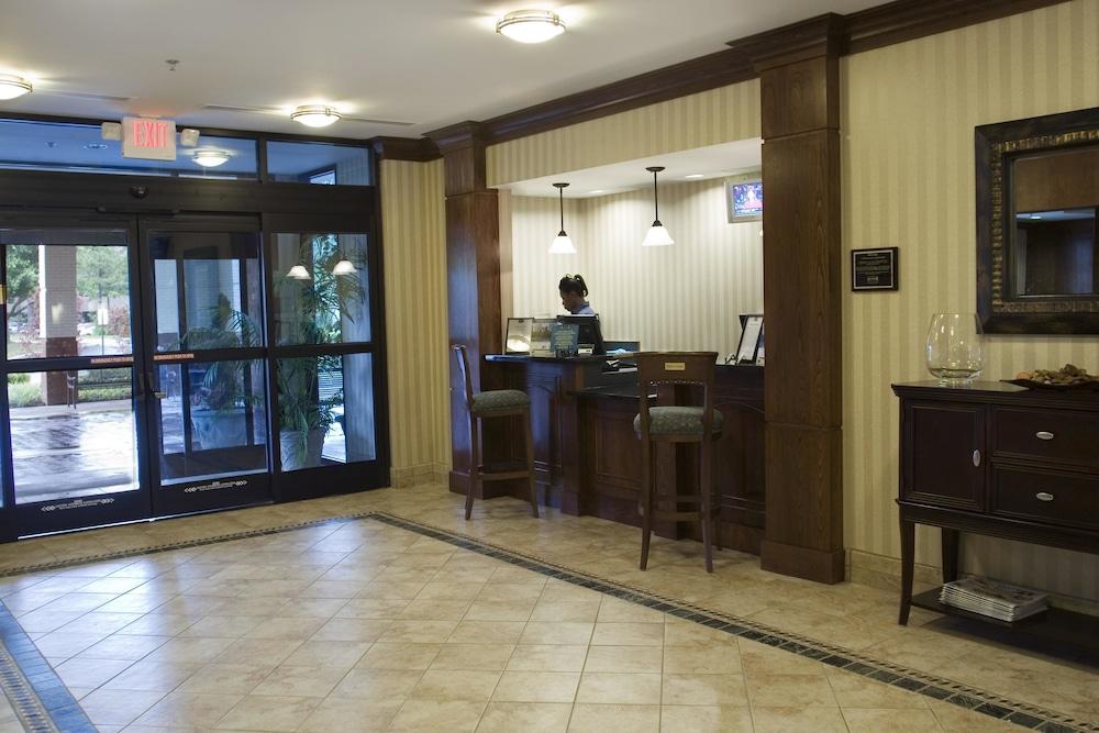 Staybridge Suites Memphis - Poplar Ave East, an IHG Hotel - Lobby