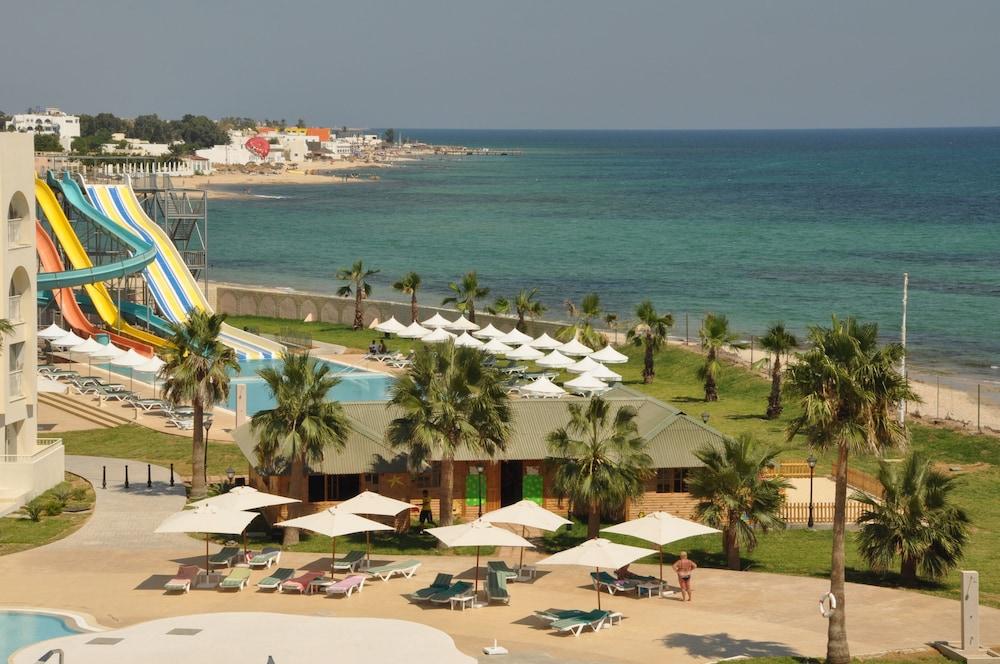 Khayam Garden Beach Resort & Spa - Property Grounds