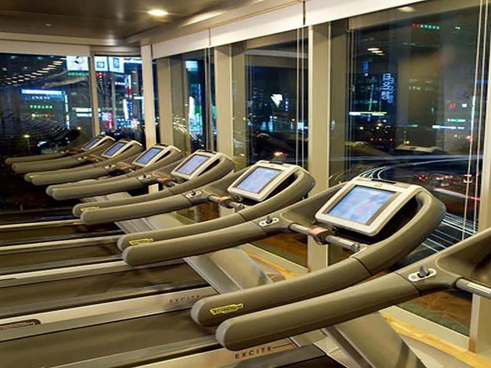 Grand Hotel - Fitness Facility