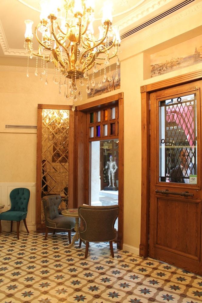 Ada Karakoy Hotel - Special Class - Interior Entrance