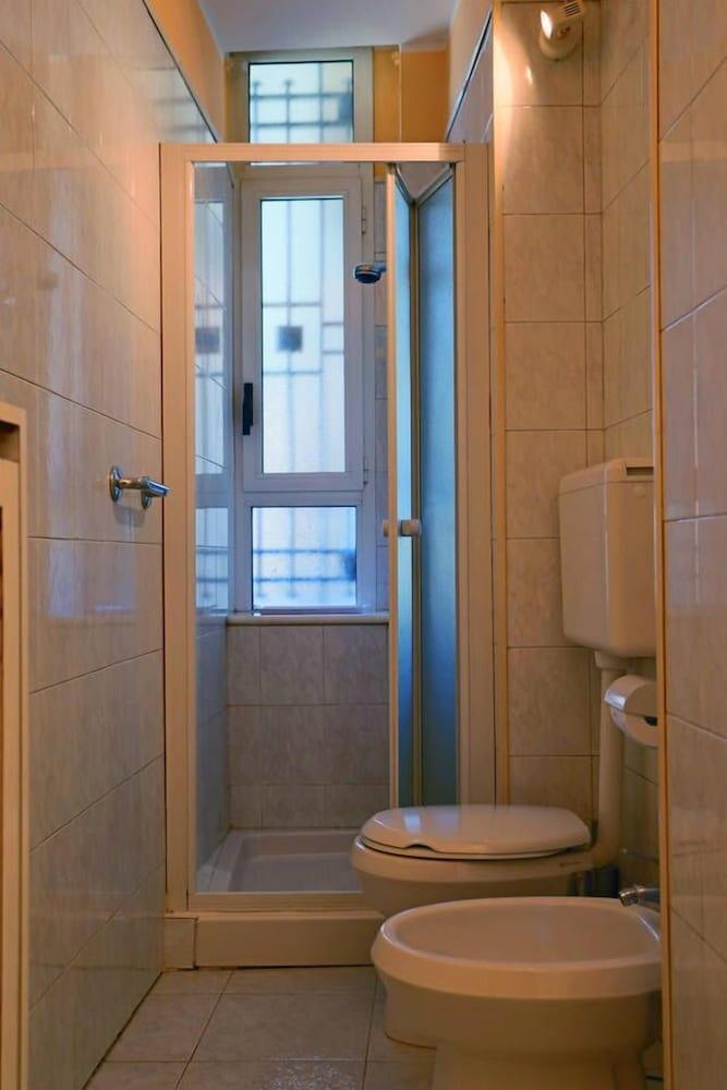 Borsieri Flexyrent Apartment - Bathroom