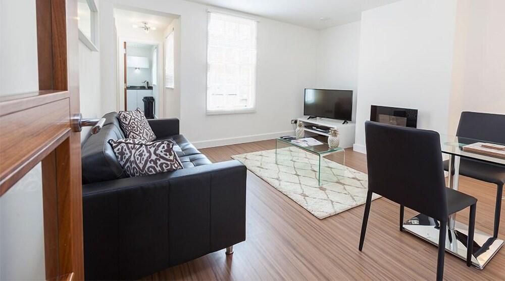 City Stay Apartments - Mill Street - Living Area