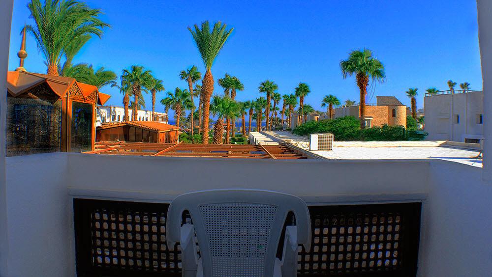 Al Mashrabiya Beach Resort - Balcony