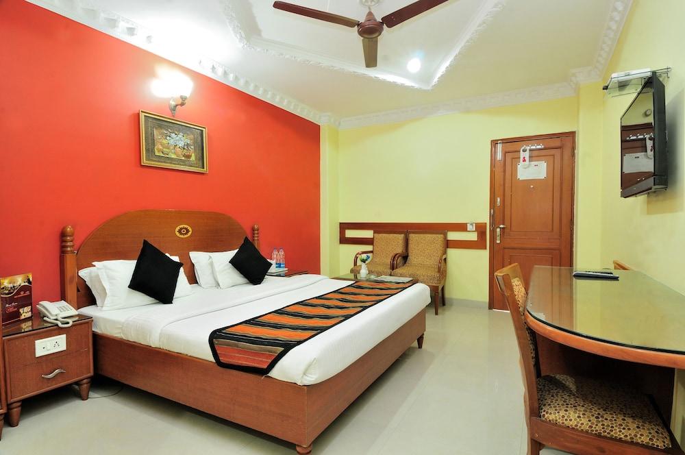 Hotel Maharaja Residency - Featured Image
