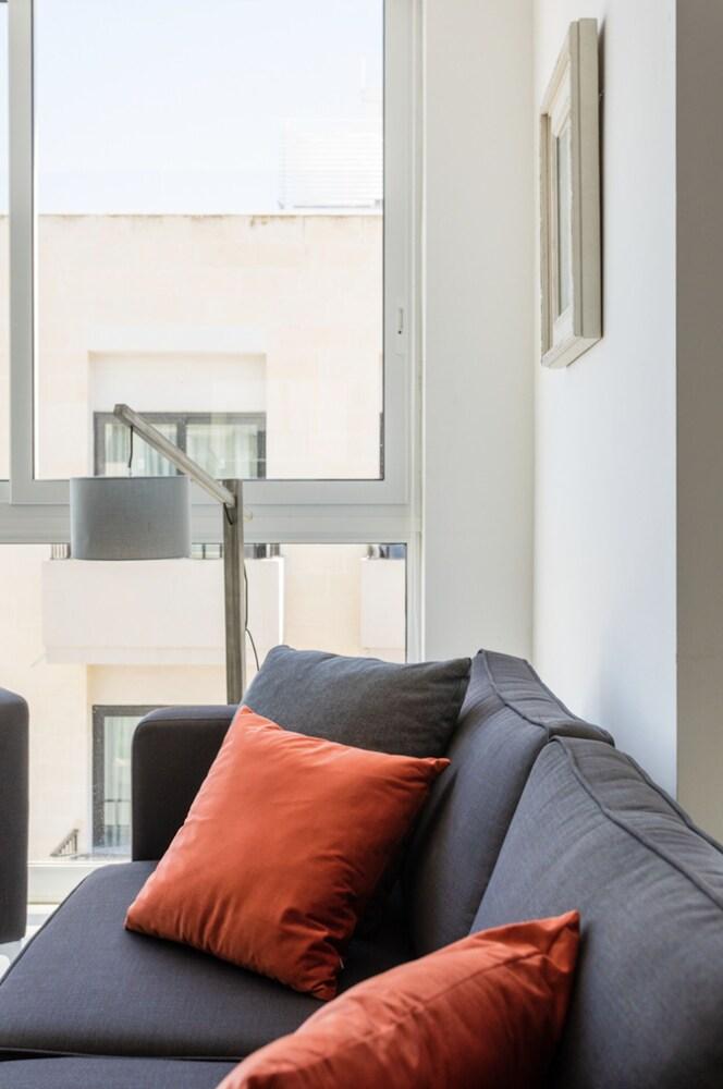 San Giljan Stylish Apartment - Room