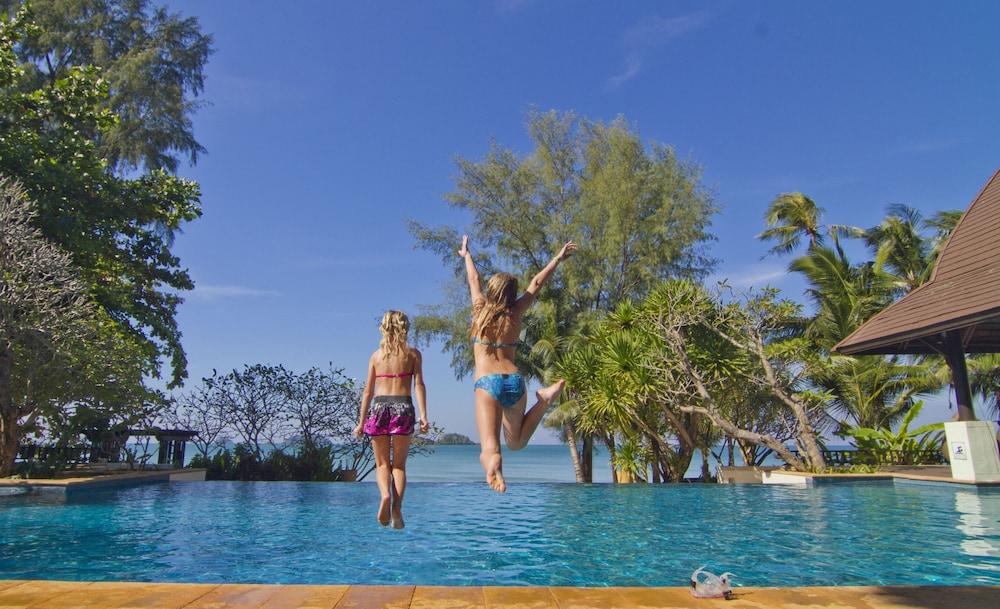 Barali Beach Resort & Spa Koh Chang - Outdoor Pool