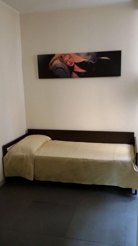 Hotel Lucania - Room
