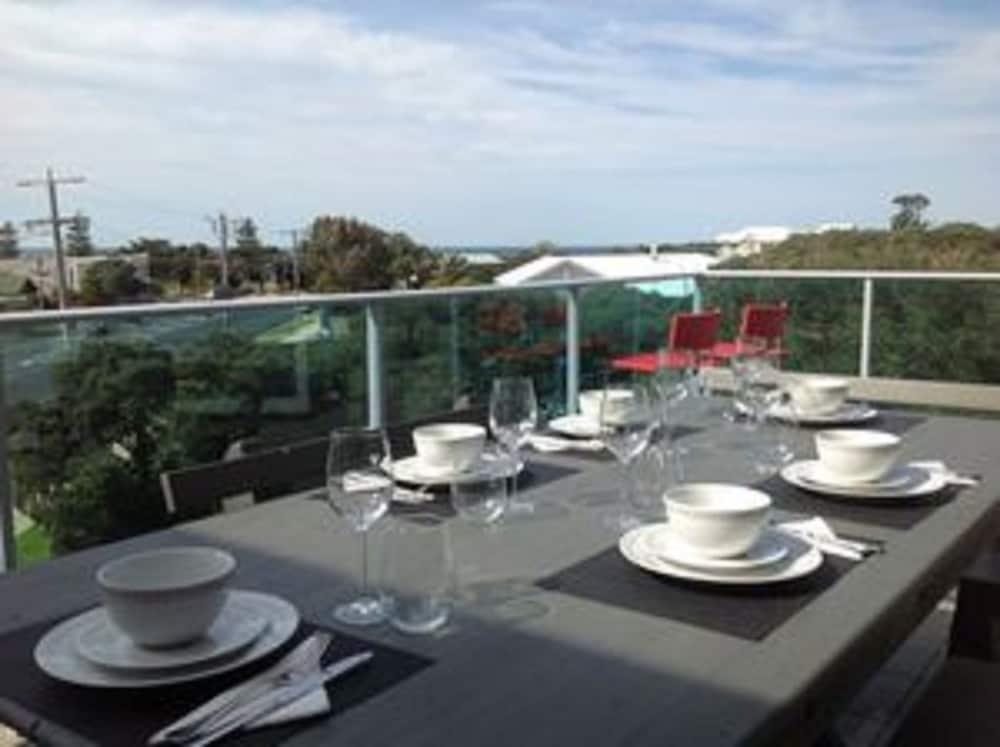 Bell Street Apartments Torquay - Featured Image