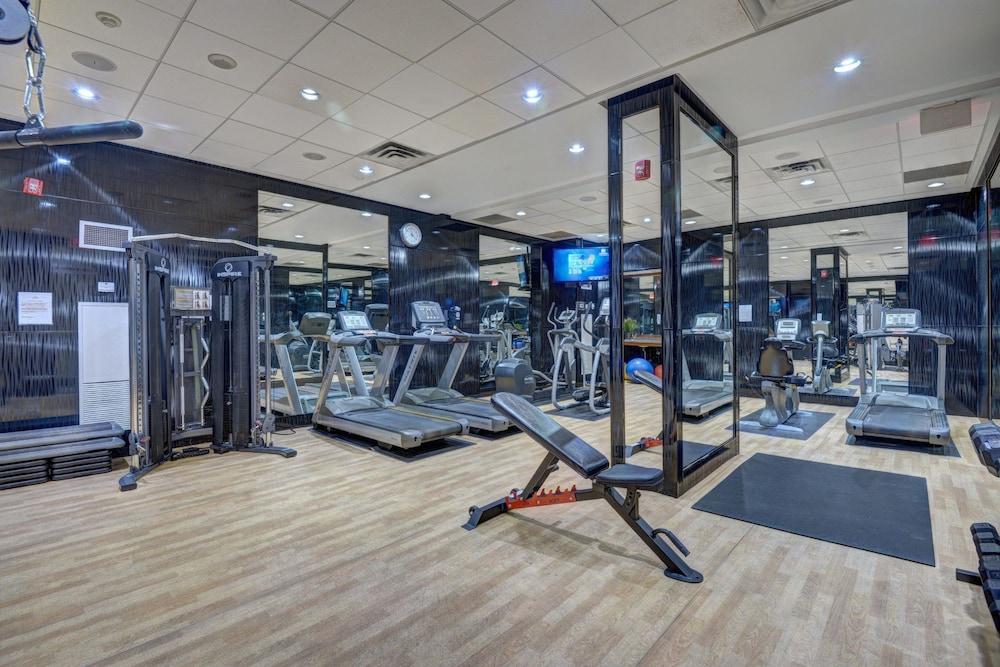 Bombay Suites -Grand Ovation Mississauga - Fitness Facility