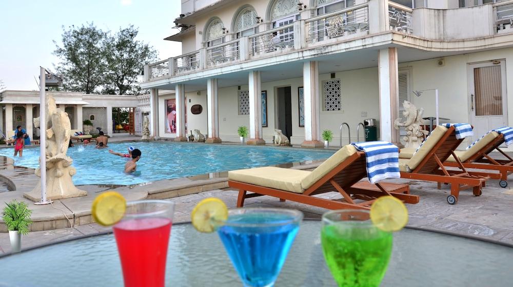 Hotel The Merwara Palace - Pool