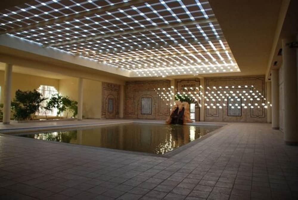فندق صحارى دوز - Indoor Pool
